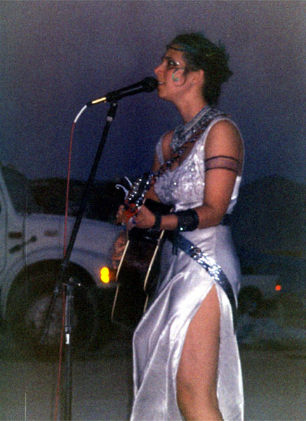 Photo of Elisa at Night