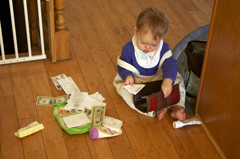 Stellan checks over the receipts