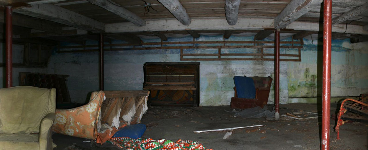 Rec room