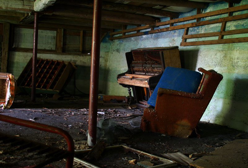 Piano and chair